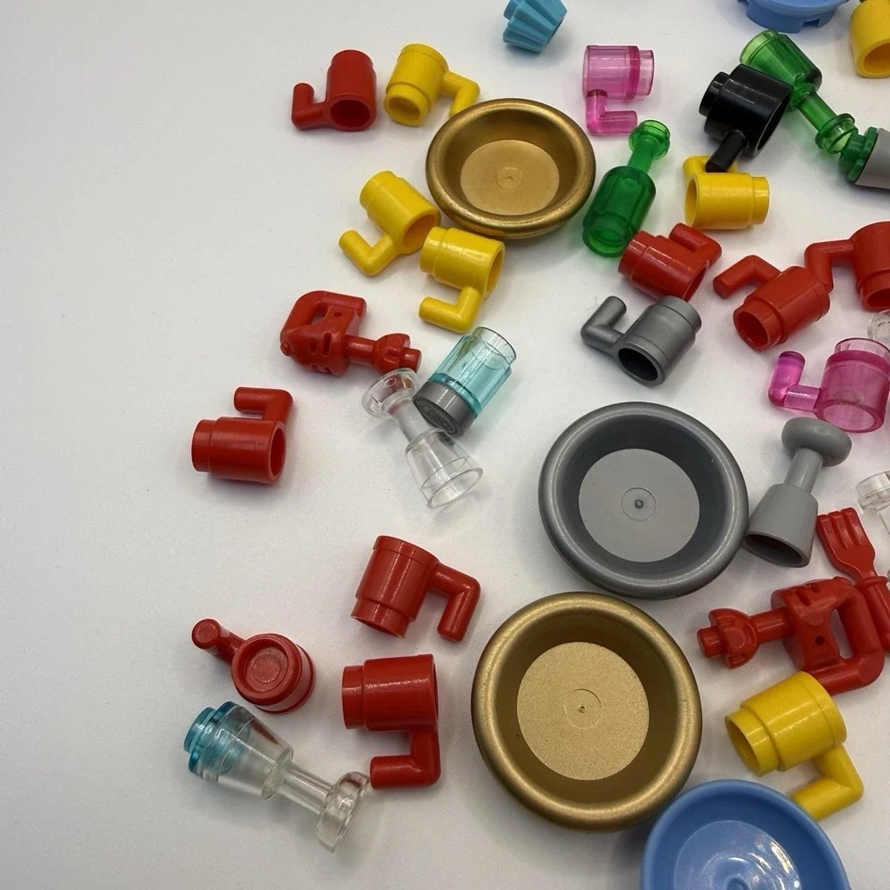 LEGO 50 Piece Kitchen Accessories Lot - Plates, Cups, Pans, Silverwear 002 - Picture 3 of 6